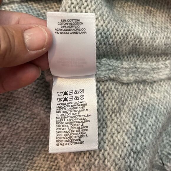 Lucky Brand Rose Foral Pullover Sweater in Grey Color .Size L - Picture 14 of 15